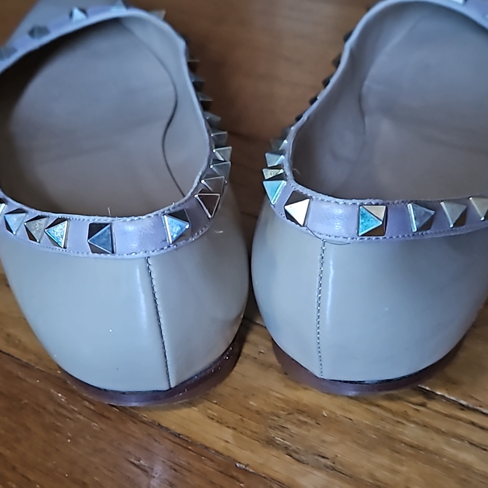 Valentino Garavani Rockstud Flats - Picture 4 of 14